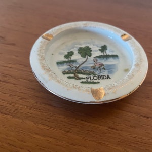 Vintage Florida Flamingo Palm Tree Souvenir Ceramic Ashtray image 3