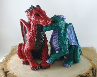 Cuddling Dragons Wedding Cake Topper - Realistic Dragon Bride and Groom