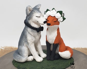Realistic Wolf and Fox Wedding Cake Topper - Kissing Cheek