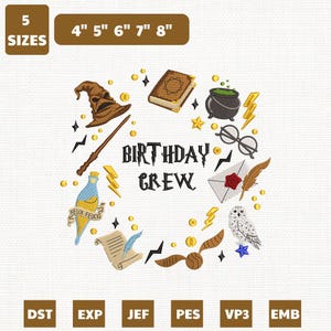 以下が含まれることがあります： BIRTHDAY CREWという文字と、茶色の帽子、杖、本、大釜、眼鏡、手紙、羽ペン、フクロウ、金のスニッチなどのアイコンが刺繍されたデザインで、サイズは4インチ、5インチ、6インチ、7インチ、8インチです。