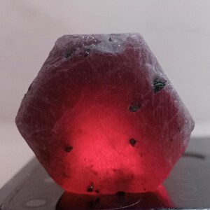 Big Ruby Rough: Jewelry Specimen, Mozambique Ruby For Gift. 148.30 Carat, Size 28x30mm.