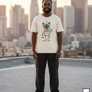 Loud Siamese Cat T-Shirt | Funny Talkative Cat Graphic Tee, 3 AM Meow Unisex Shirt, Cat Lover Mom Gift