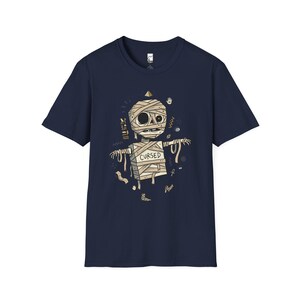 Camiseta de momia / Camiseta gráfica divertida de Halloween con temática egipcia maldita Navy