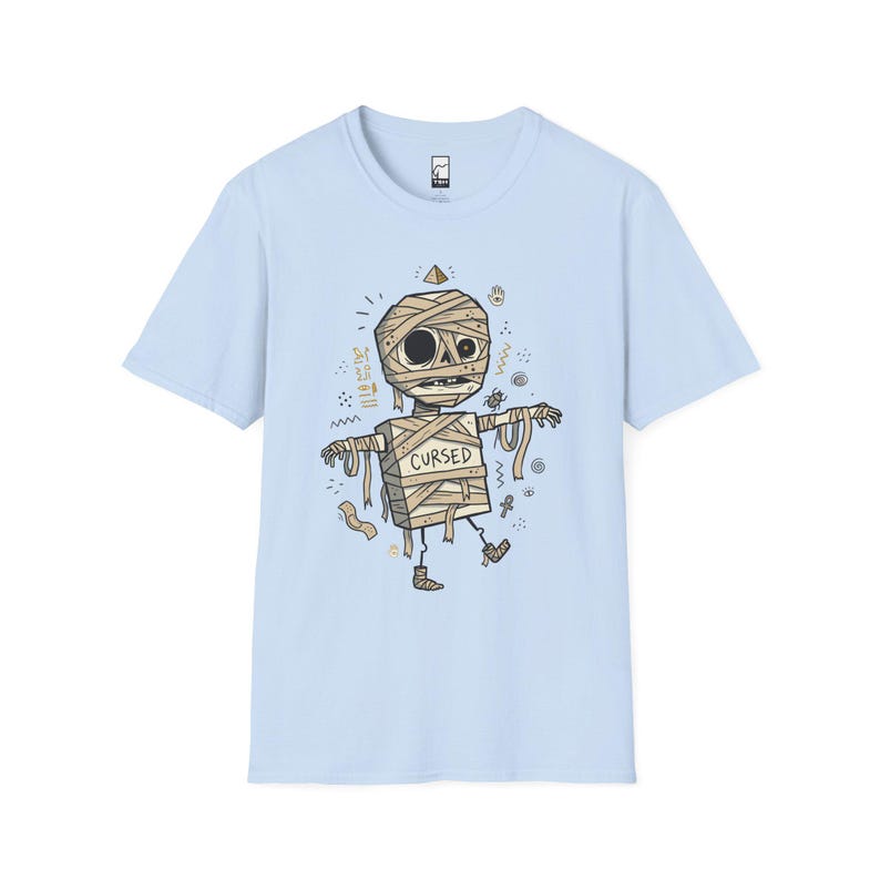 Camiseta de momia / Camiseta gráfica divertida de Halloween con temática egipcia maldita Light Blue