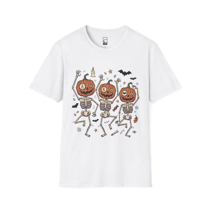 踊るカボチャの骸骨Tシャツ｜ハロウィン ジャック・オー・ランタン White