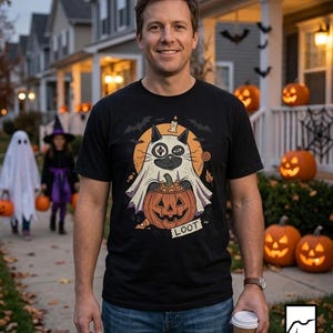 Ghost Cat Halloween Shirt | Spooky Kitten T Shirt | Cute Loot Graphic Tee | Retro Pumpkin Fall Top | Funny Cat Lover Clothes | Unisex Gift