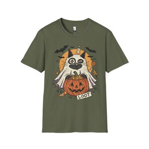 Ghost Cat Halloween Shirt | Spooky Kitten T Shirt | Cute Loot Graphic Tee | Retro Pumpkin Fall Top | Funny Cat Lover Clothes | Unisex Gift Military Green