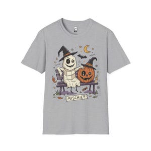 Niedliches Geister-Kürbis-Shirt | Halloween-T-Shirt mit Hexenhut | Gruseliges Grafik-T-Shirt | Herbst-T-Shirt für beste Freunde | Retro-Grusel-T-Shirt | Unisex-Geschenk Sport Grey