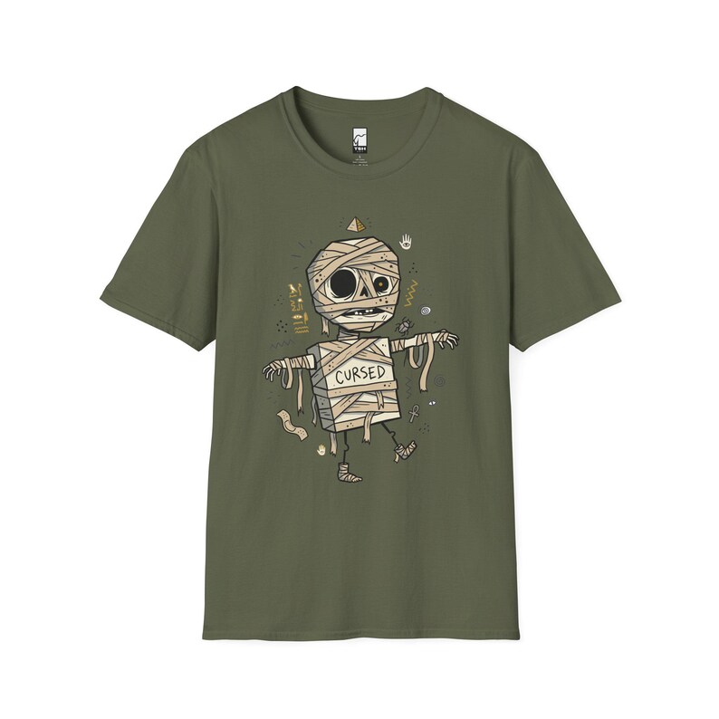 Camiseta de momia / Camiseta gráfica divertida de Halloween con temática egipcia maldita Military Green