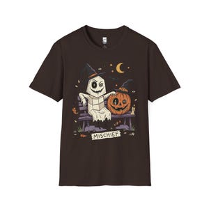 Niedliches Geister-Kürbis-Shirt | Halloween-T-Shirt mit Hexenhut | Gruseliges Grafik-T-Shirt | Herbst-T-Shirt für beste Freunde | Retro-Grusel-T-Shirt | Unisex-Geschenk Dark Chocolate