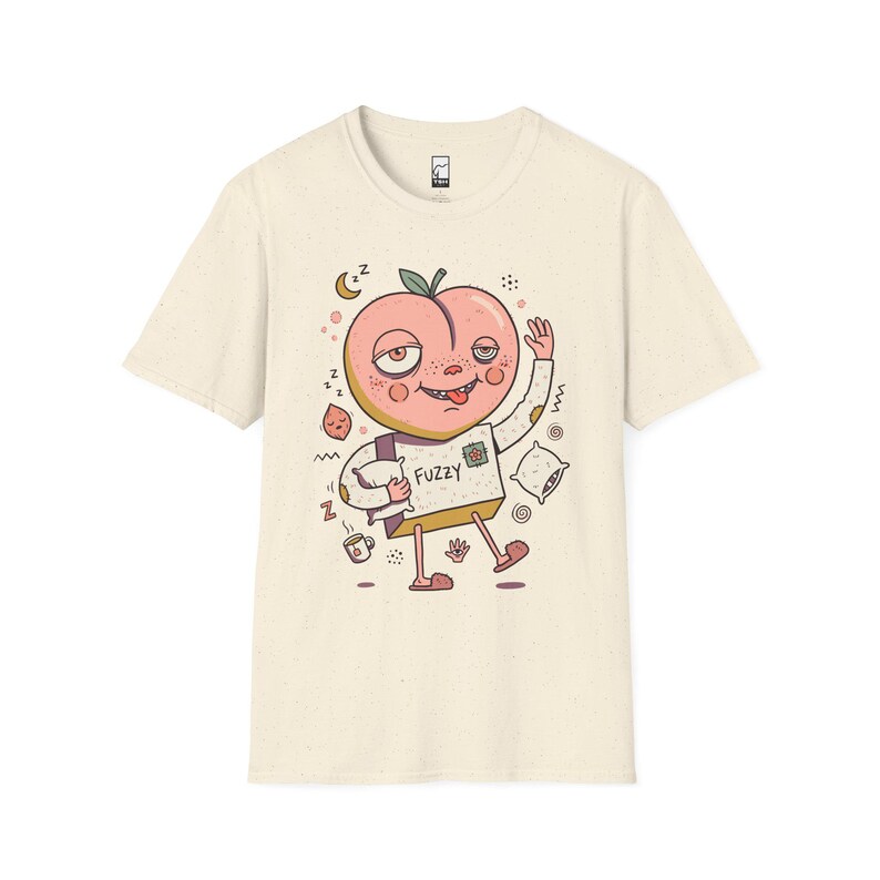 ふわふわピーチTシャツ｜のんびり朝のグラフィックTシャツ、眠そうなコーヒー好きのためのユニセックスシャツ Natural