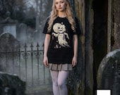 Unisex Ghost T-Shirt | Vintage Halloween Print | Spooky Graveyard Graphic Tee | Retro Ghost T-Shirt