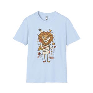 Leo T-Shirt | Funny Zodiac Lion Graphic Tee, Main Character Astrology Unisex Shirt Light Blue