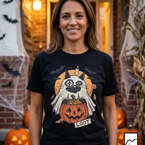 Ghost Cat Halloween Shirt | Spooky Kitten T Shirt | Cute Loot Graphic Tee | Retro Pumpkin Fall Top | Funny Cat Lover Clothes | Unisex Gift
