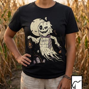 Unisex Ghost T-Shirt | Vintage Halloween Print | Spooky Graveyard Graphic Tee | Retro Ghost T-Shirt