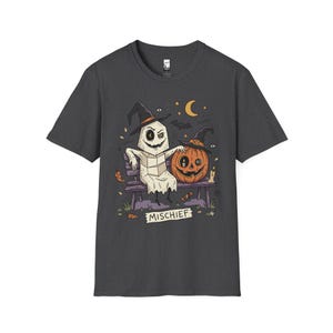 Niedliches Geister-Kürbis-Shirt | Halloween-T-Shirt mit Hexenhut | Gruseliges Grafik-T-Shirt | Herbst-T-Shirt für beste Freunde | Retro-Grusel-T-Shirt | Unisex-Geschenk Dark Heather