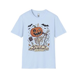 Scream Skeleton Halloween Shirt | Pumpkin Rocker T-shirt | Metal Horror Tee | Retro Herfstconcert Top | Gothic Rock Kleding | Unisex Cadeau Light Blue