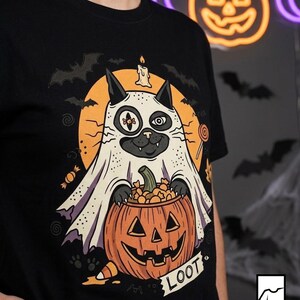 Ghost Cat Halloween Shirt | Spooky Kitten T Shirt | Cute Loot Graphic Tee | Retro Pumpkin Fall Top | Funny Cat Lover Clothes | Unisex Gift