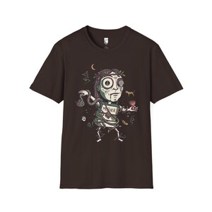 Psychedelisches T-Shirt | Ayahuasca Mutter Grafik Tee, Schamane spirituelles Unisex Shirt, Trippy Geschenk für Sie Him Dark Chocolate