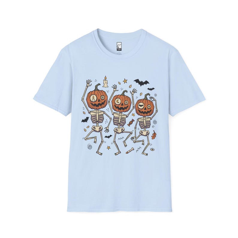 踊るカボチャの骸骨Tシャツ｜ハロウィン ジャック・オー・ランタン Light Blue