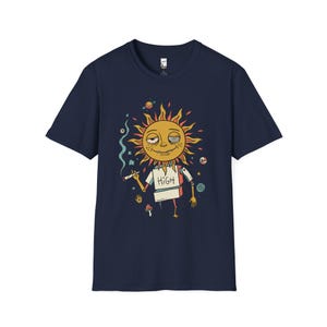 Maglietta High Sun / Maglietta grafica psichedelica celeste da stoner, vibrazioni cosmiche rilassanti in stile retrò anni '70. Navy