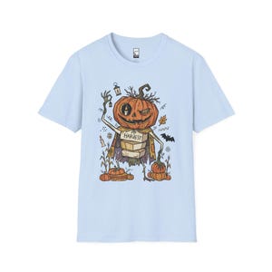Camiseta Unissex com Estampa de Abóbora | Estampa de Abóbora de Halloween | Camiseta com Estampa de Colheita de Outono | Camiseta Assustadora com Abóbora Light Blue