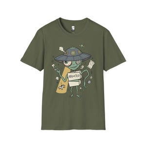 Zabawna koszulka z motywem kosmity | Koszulka z grafiką retro z motywem porwania przez UFO, koszulka z motywem spiskowym science fiction Military Green