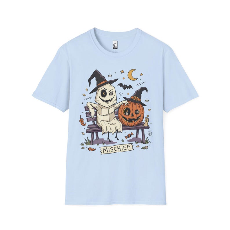 Niedliches Geister-Kürbis-Shirt | Halloween-T-Shirt mit Hexenhut | Gruseliges Grafik-T-Shirt | Herbst-T-Shirt für beste Freunde | Retro-Grusel-T-Shirt | Unisex-Geschenk Light Blue