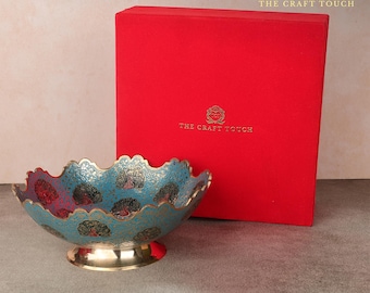 Handgefertigte Messingschale | Pfau Emaille Dekorativer Herzstück | Elegantes Wohnkultur Geschenk mit Samtbox