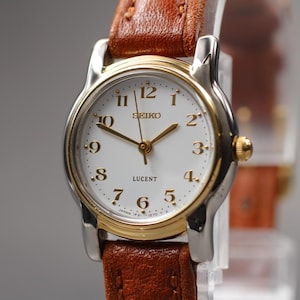 Vintage 1994 *near mint* seiko lucent 1f21-0j80 roman quartz womens watch japan