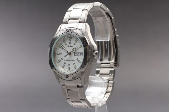 Vintage 1992 *n mint in box* seiko alba v743-8b60 sil… - Gem