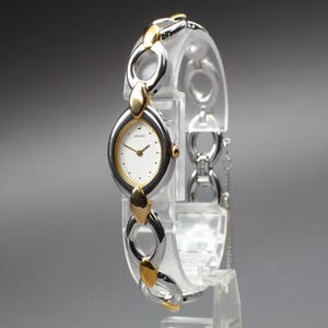Vintage 1985 near mint seiko bracelet 2e20-5450 silver quartz womens watch japan