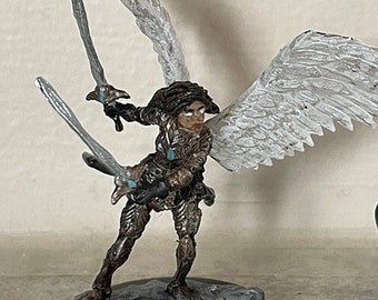 Aasimar Female Paladin Hand Painted DnD Pathfinder Miniature Mini Fantasy Nolzur's WizKids TTRPG RPG