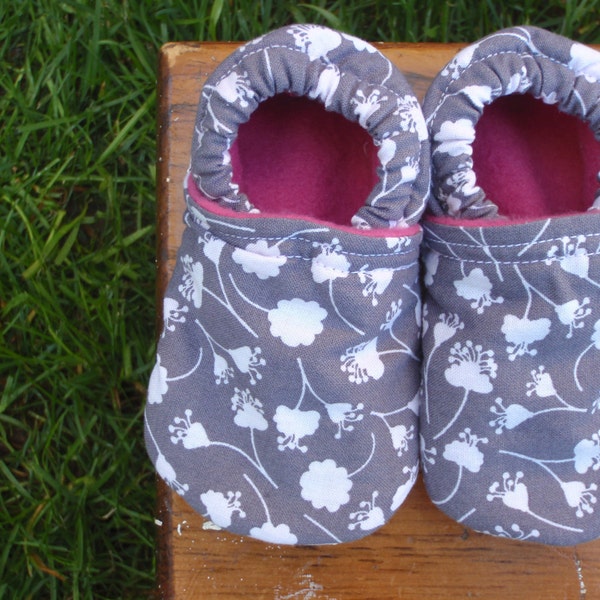 Baby Shoes - White Flowers on Grey / Gray With Pink Lining - Custom Sizes 0-24 months 2T-4T