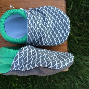 Baby Shoes Grey/Gray Fish Scale Print with Solid Jade Green Custom Sizes 0-3 3-6 6-12 12-18 18-24 months 2T 3T 4T image 2