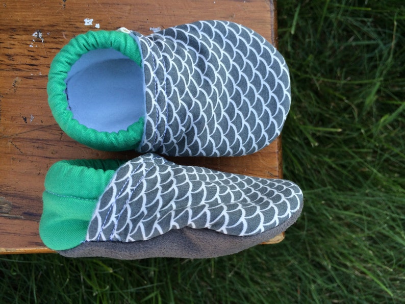 Baby Shoes Grey/Gray Fish Scale Print with Solid Jade Green Custom Sizes 0-3 3-6 6-12 12-18 18-24 months 2T 3T 4T image 2