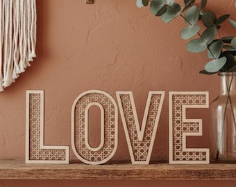Letras de madera personalizadas - Letrero de madera contrachapada para habitación infantil con incrustaciones de ratán sintético / Decoración con alfabeto bohemio