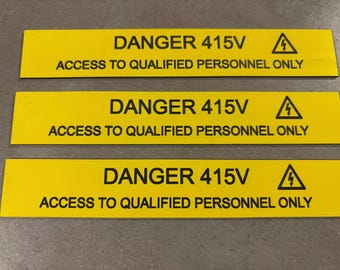 Custom Traffolyte Labels: UV Resistant, Laser-Engraved Phenolic Tags