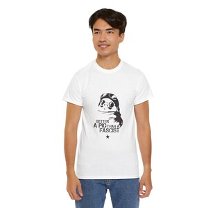 Koszulka Porco Rosso „Lepiej świnia niż faszysta” | Studio Ghibli Design zdjęcie 11