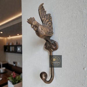 2 ganchos antiguos con forma de gallo, ganchos vintage de latón macizo para abrigos y sombreros, montaje en pared resistente.
