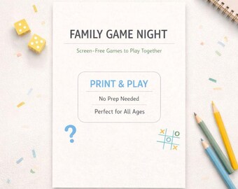 Puede incluir: Una hoja blanca con el texto "FAMILY GAME NIGHT" y "PRINT & PLAY". La hoja tiene un gráfico de tres en raya, un signo de interrogación y dos dados amarillos. También se ven lápices de colores y un cuaderno en espiral.