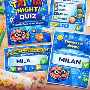 Può includere: Gioco stampabile Trivia Night Quiz per bambini e famiglie. Il gioco include schede di quiz e risposte. Le schede sono blu con testo bianco e grafica a cartoni animati. Una scheda chiede: "Qual è il pianeta più grande del nostro sistema solare?"