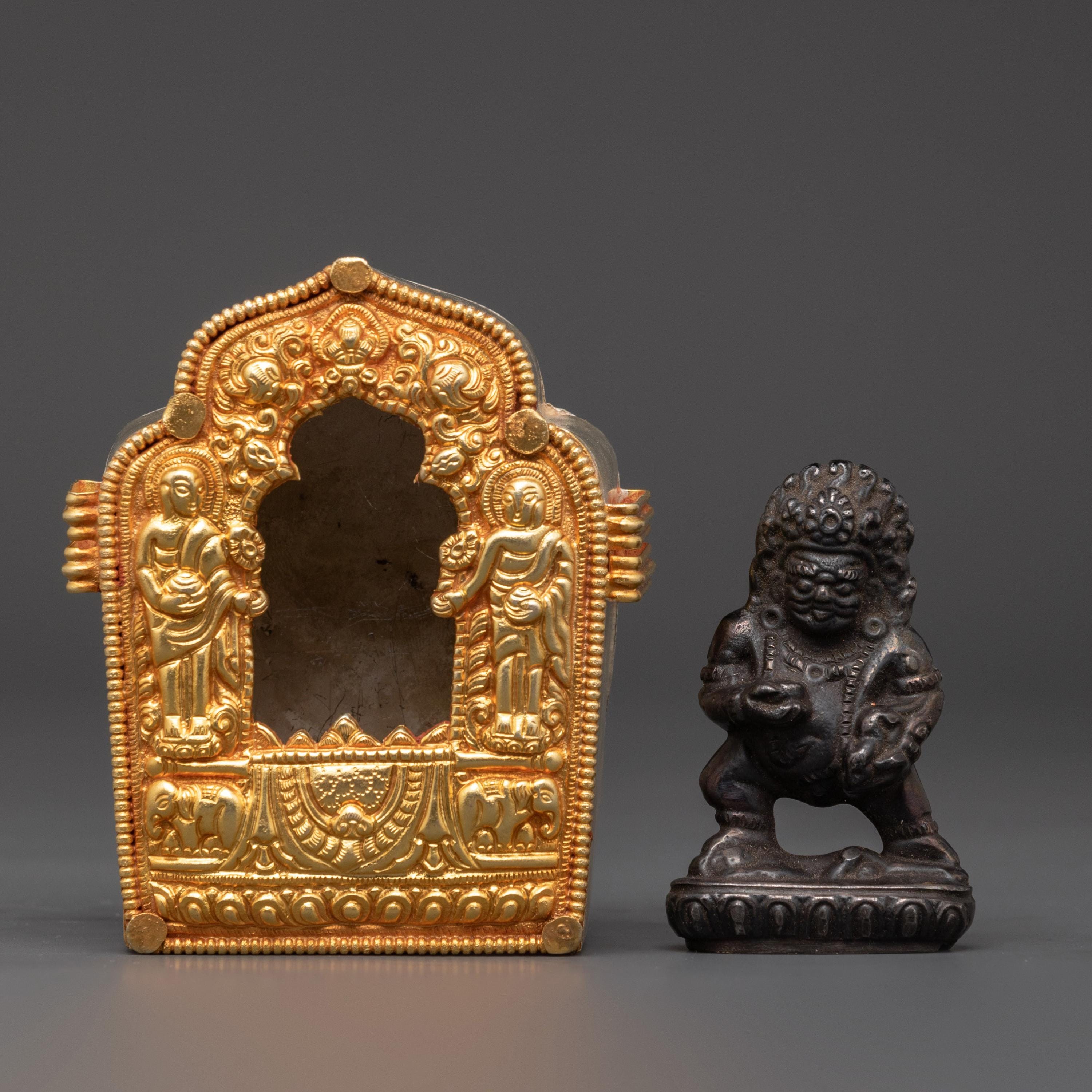 チベット瞑想用ガウ祈祷箱｜仏壇用神棚｜祝福、守護、そして心の