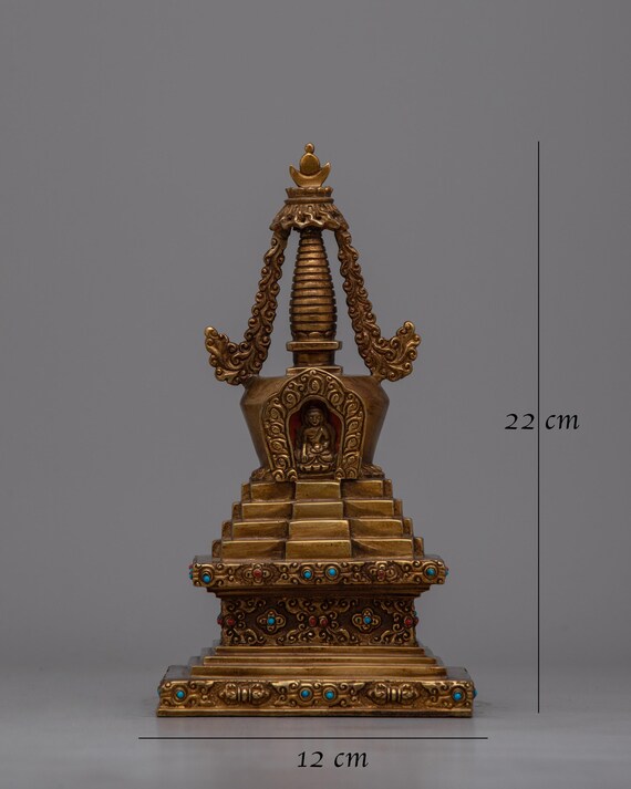仏塔への供物｜信仰と悟りを象徴する仏教の宗教的工芸品｜瞑想と祭壇 