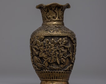 Handgeschnitzte tibetische Blumenvase | Künstlerisches Dekorationsstück für moderne und traditionelle Räume | Handgefertigte Traditionelle tibetische Vase für Wohnkultur