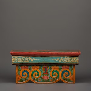 Tavolo rituale tibetano pieghevole / Tavolo per offerte buddiste, design artigianale, perfetto per altare, meditazione e spazi sacri, e pratico