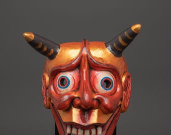 Máscara Oni artesanal para pendurar na parede | Máscara de demônio japonesa de madeira | Decoração espiritual tibetana exclusiva para casa e espaços culturais | Feita no Nepal