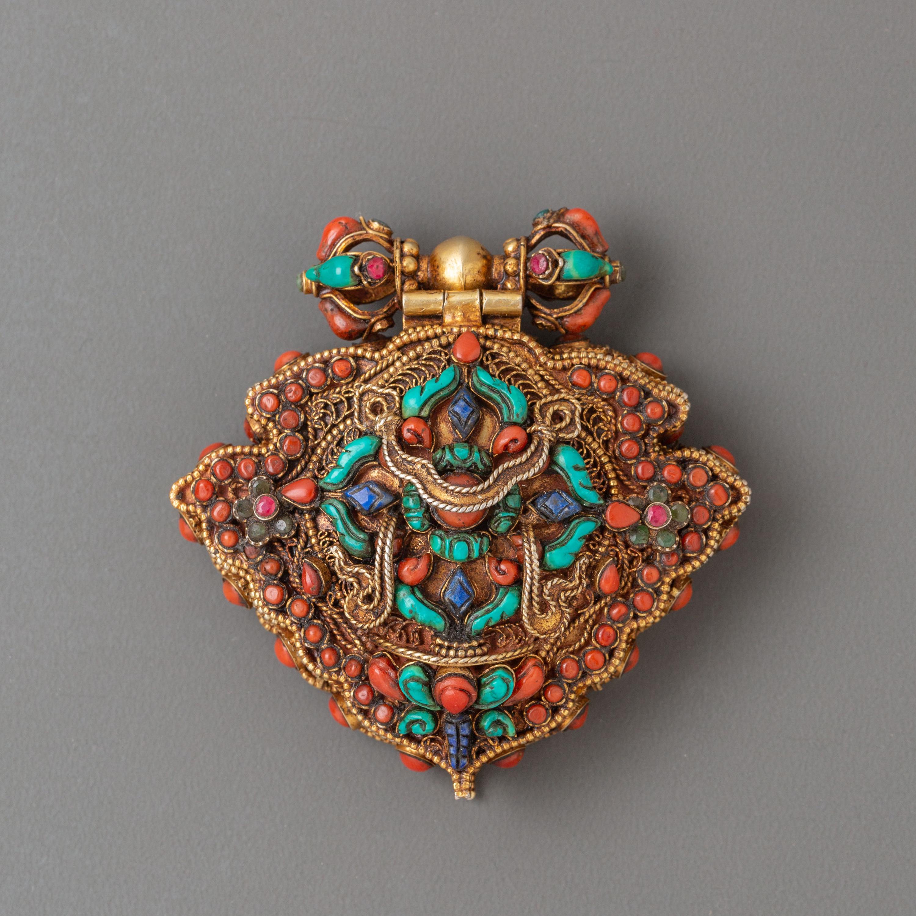 Handcrafted Spiritual Tibetan Ghau Box Locket | Green Tara Amulet