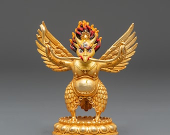 Garuda Crystal Statue – A Brilliant Confluence of Crystal, Copper