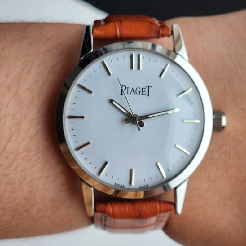 Vintage Piaget Men's Wrist Watch White Face 35mm Tan Croco Leather Strap image 9